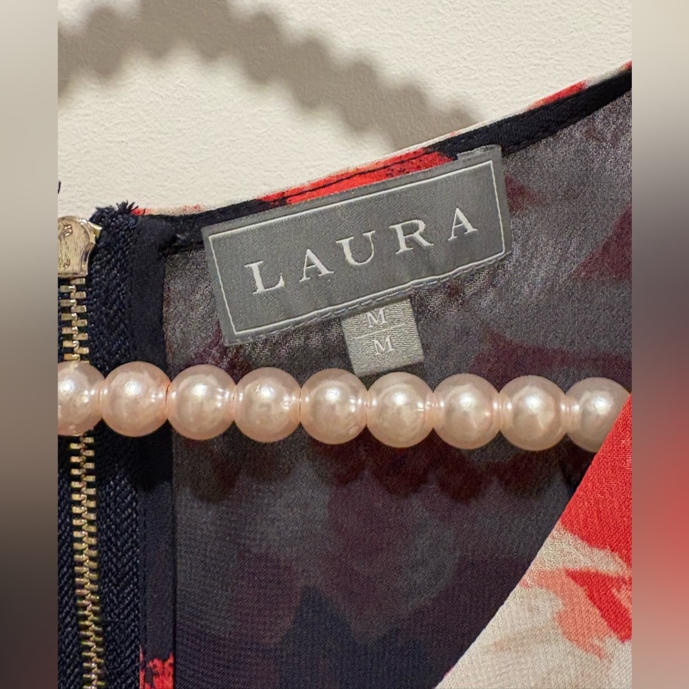 Laura sleeveless floral top - Medium - Picture 4 of 6